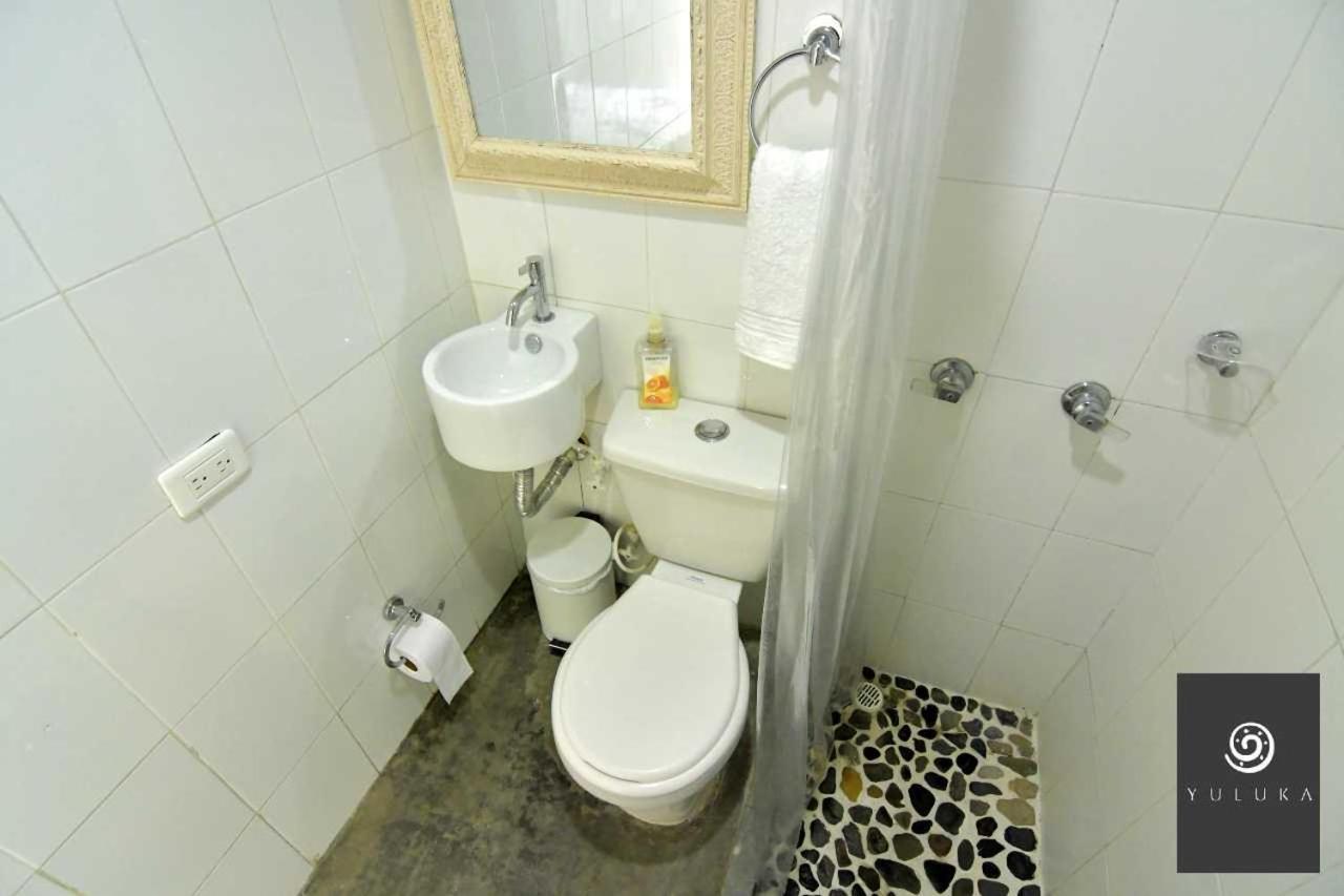 Yuluka Hostel Apulo Eksteriør bilde